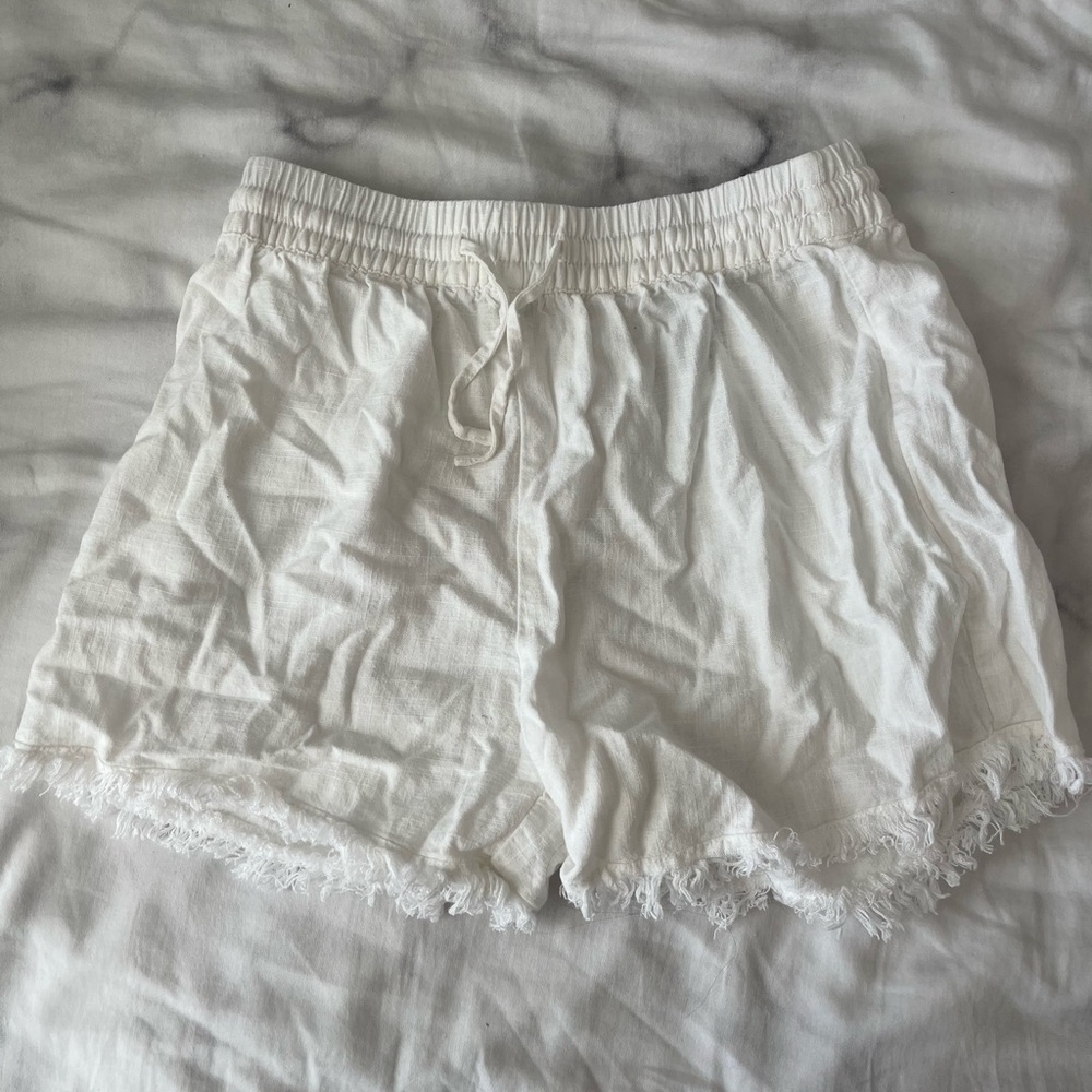 Divided White High Waist Women Shorts